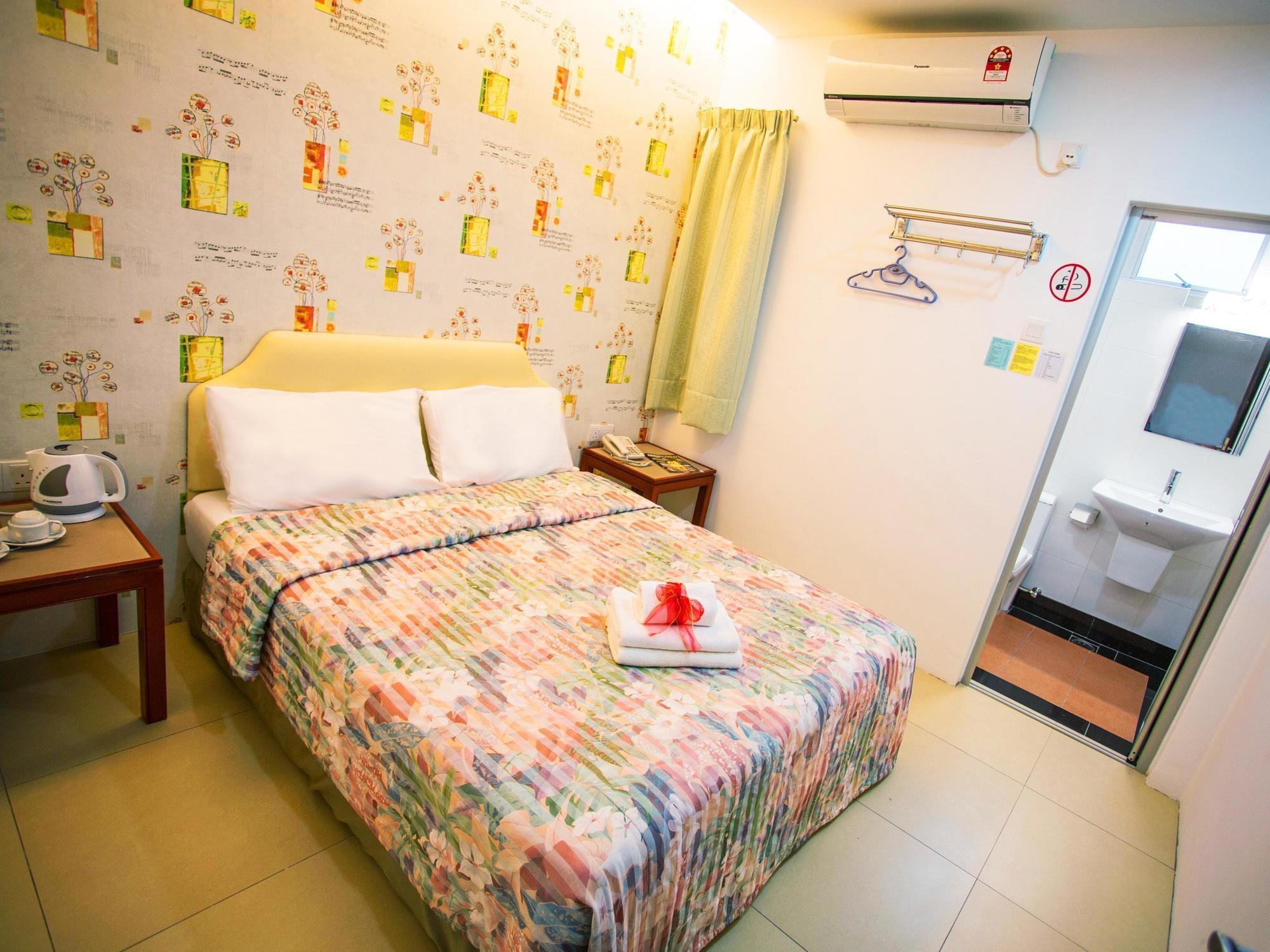 Kb50 Guesthouse Kuantan Bagian luar foto